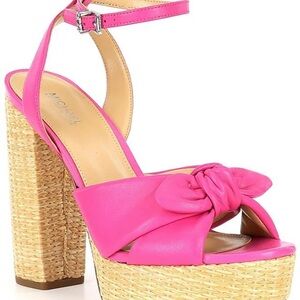 **NWOT** Michael Kors, the Sadie Leather Platform Sandals